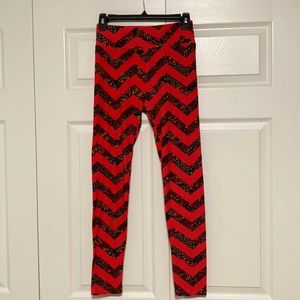 LulaRoe One Size Hot Pink Zig Zag Leggings